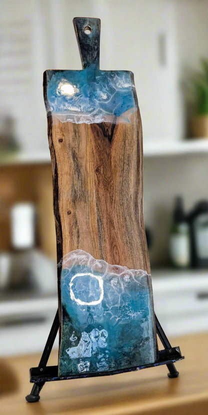 Coastal Resin Charcuterie Board Nicole's paint Escape
